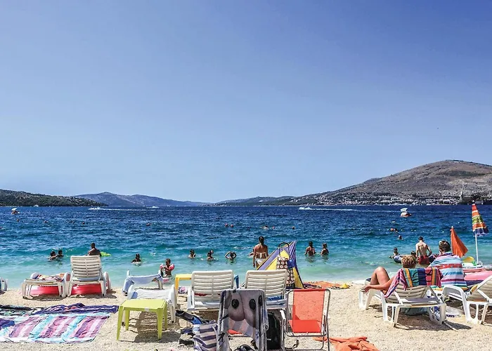 Beautiful In Mastrinka With Wifi Trogir