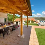 Beautiful In Mastrinka With Wifi